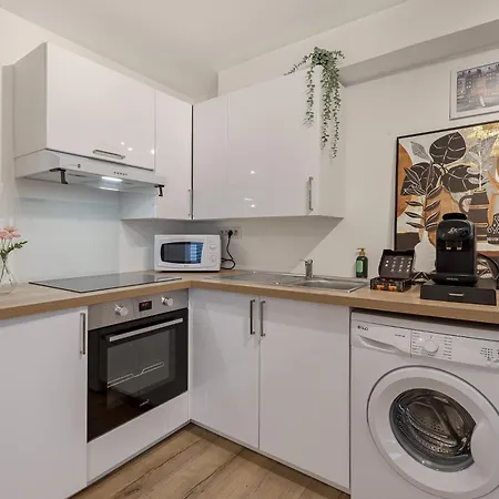 Daire Cozy Studio With Terrace In Rouen - City Center Rouen
